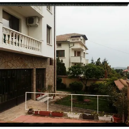 Holiday home Къща За Гости Арфа *